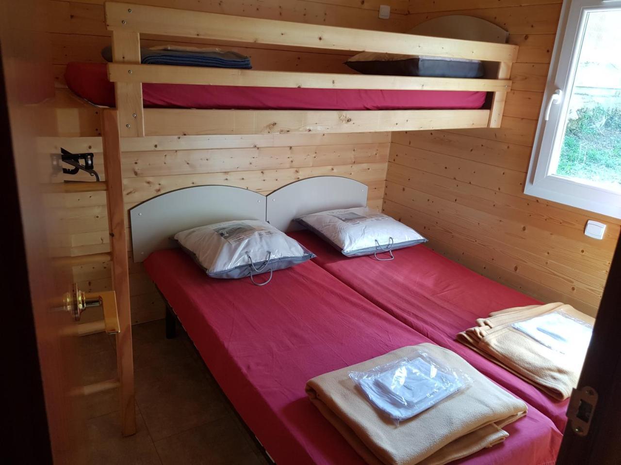 Camping De Graniers Monoblet Exterior photo